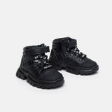 <b>LITTLE SNEAKER MOUNTAIN</b> black high-top sneaker with laces and internal zip