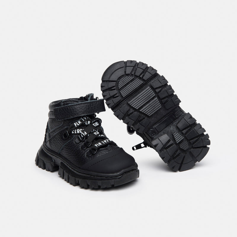 LITTLE SNEAKER MOUNTAIN | sneaker alta nera con lacci e zip interna
