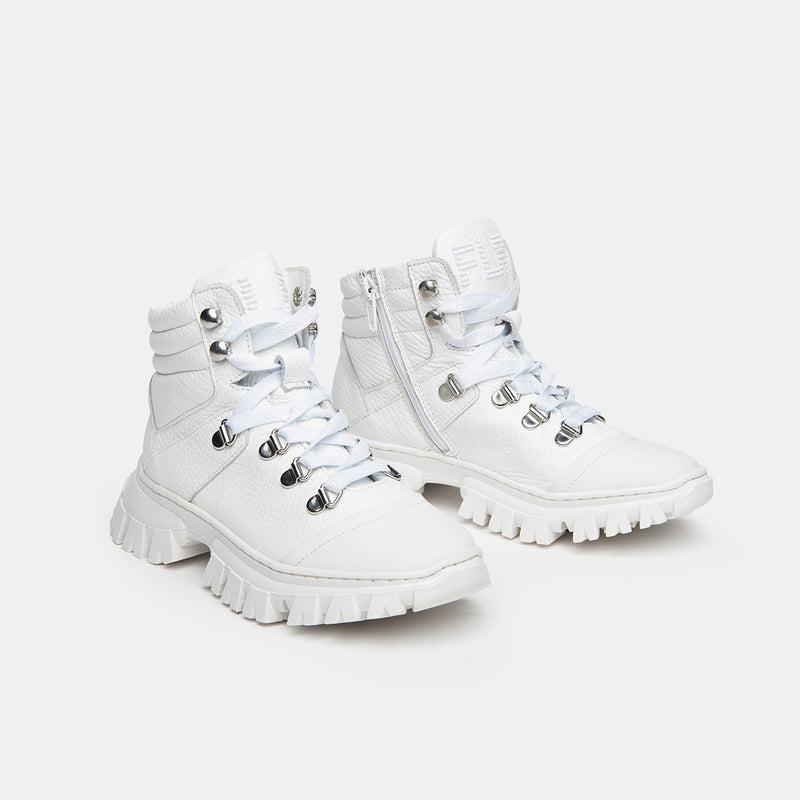 <b>MOUNTAIN WHITE SNEAKER</b> white high-top sneaker with laces and internal zip