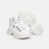 <b>MOUNTAIN WHITE SNEAKER</b> white high-top sneaker with laces and internal zip