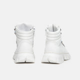 <b>MOUNTAIN WHITE SNEAKER</b> white high-top sneaker with laces and internal zip