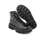 Stivaletto biker in pelle nera, zip laterale e suola carrarmato in gomma.